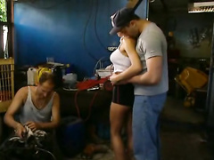 Сильвия Сайнт трахается на капоте