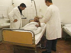 Секс врача и пациентки в больнице
