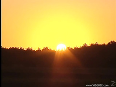 Деревенский секс в чане с виноградом