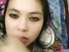 Красивая подруга сосет у питерского студента с камшотом