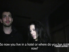 Пикапер подснял гуляющую телку и отымел ее почти во все отверстия