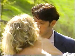 Секс втроем на природе