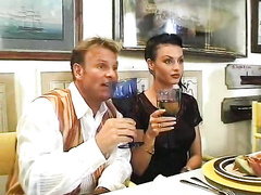 Свинг пары празднуют секс в день рождения