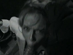 Отымел испуганную блондинку в подворотне