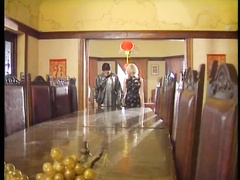 Помолвка еблей с Келли Трамп по-китайски