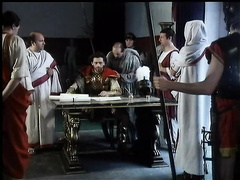 Изменила императору с двумя легионерами