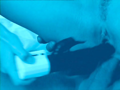 Молодой человек имеет во сне двух красоток