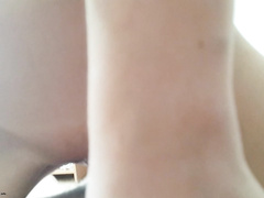 Соседка помогла кончить молодому человеку