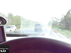 Женщина-инструктор сосет у курсанта