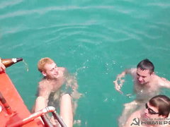 Сексуальные домогательства в бассейне