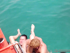 Сексуальные домогательства в бассейне