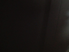 У юной шлюшки начались месячные